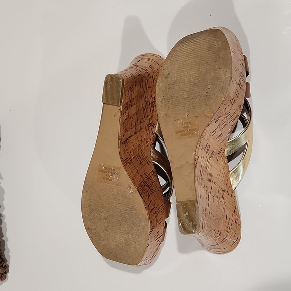 JESSICA SIMPSON SZ. 9. US/ EU 39 - Picture 2 of 3